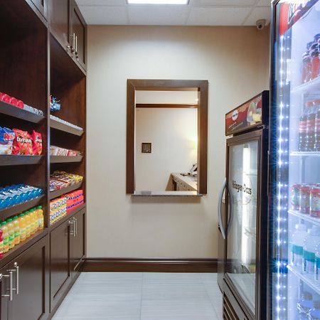 Holiday Inn Express & Suites Ottawa East-Orleans By Ihg Екстериор снимка