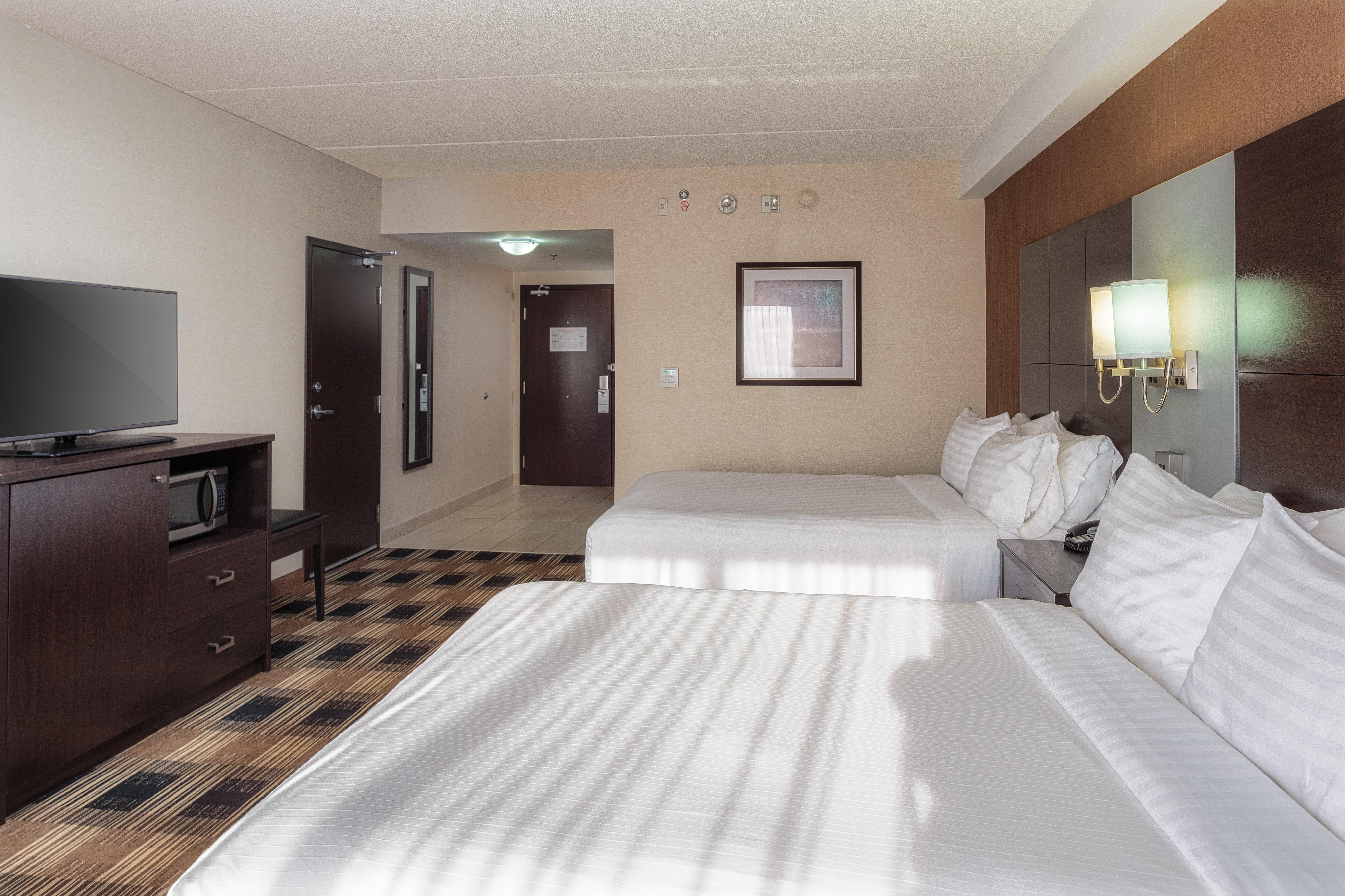 Holiday Inn Express & Suites Ottawa East-Orleans By Ihg Екстериор снимка