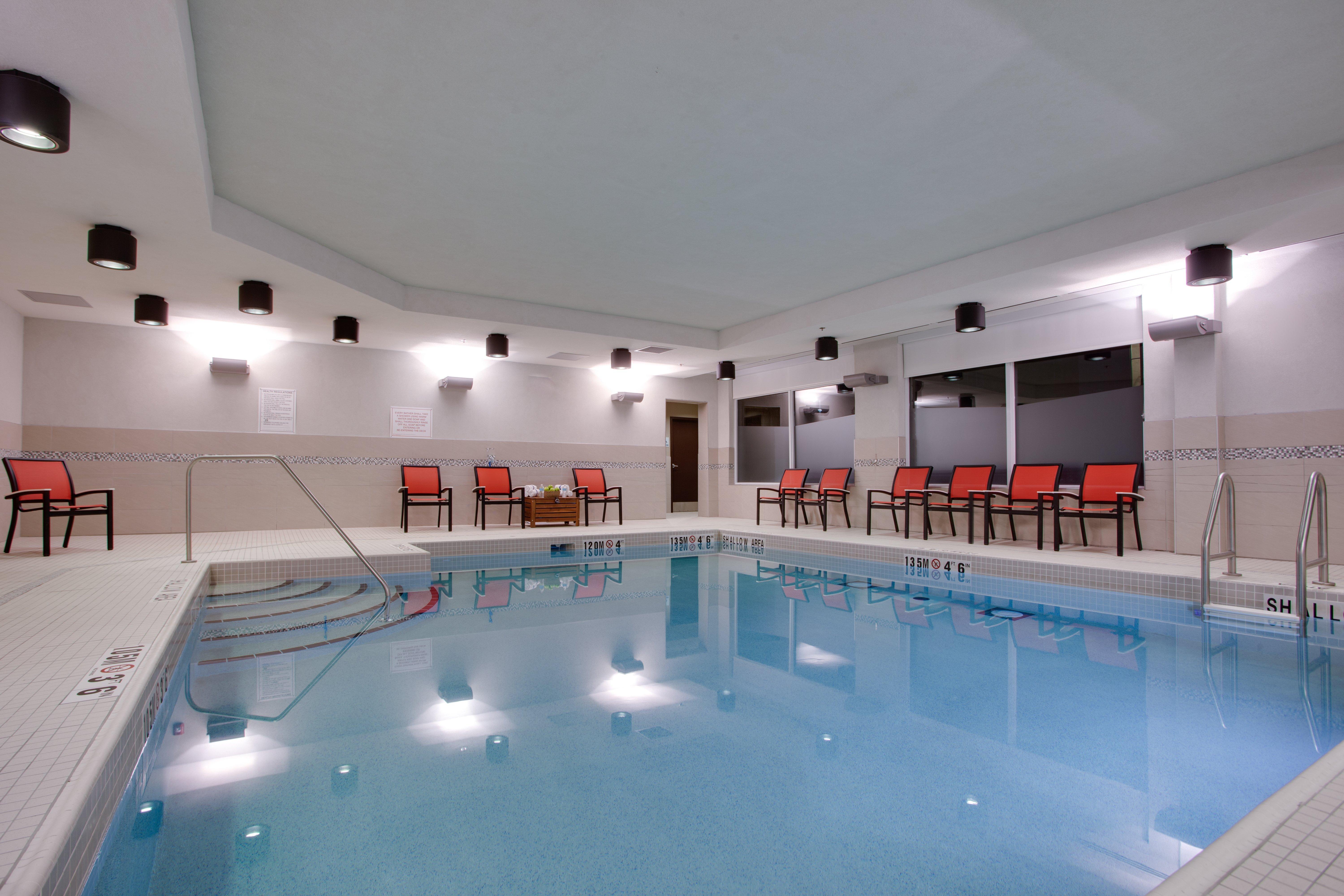 Holiday Inn Express & Suites Ottawa East-Orleans By Ihg Екстериор снимка