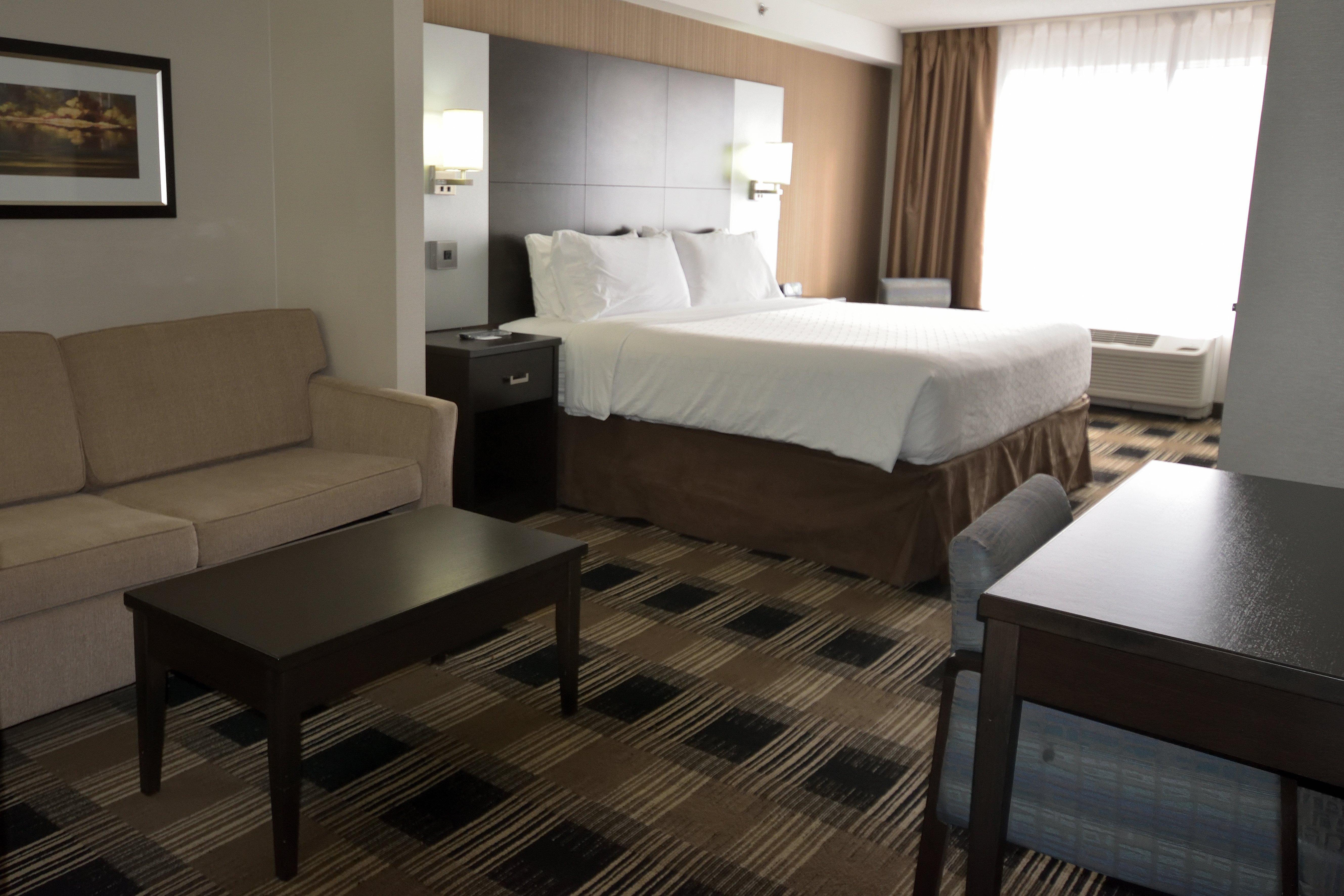 Holiday Inn Express & Suites Ottawa East-Orleans By Ihg Екстериор снимка