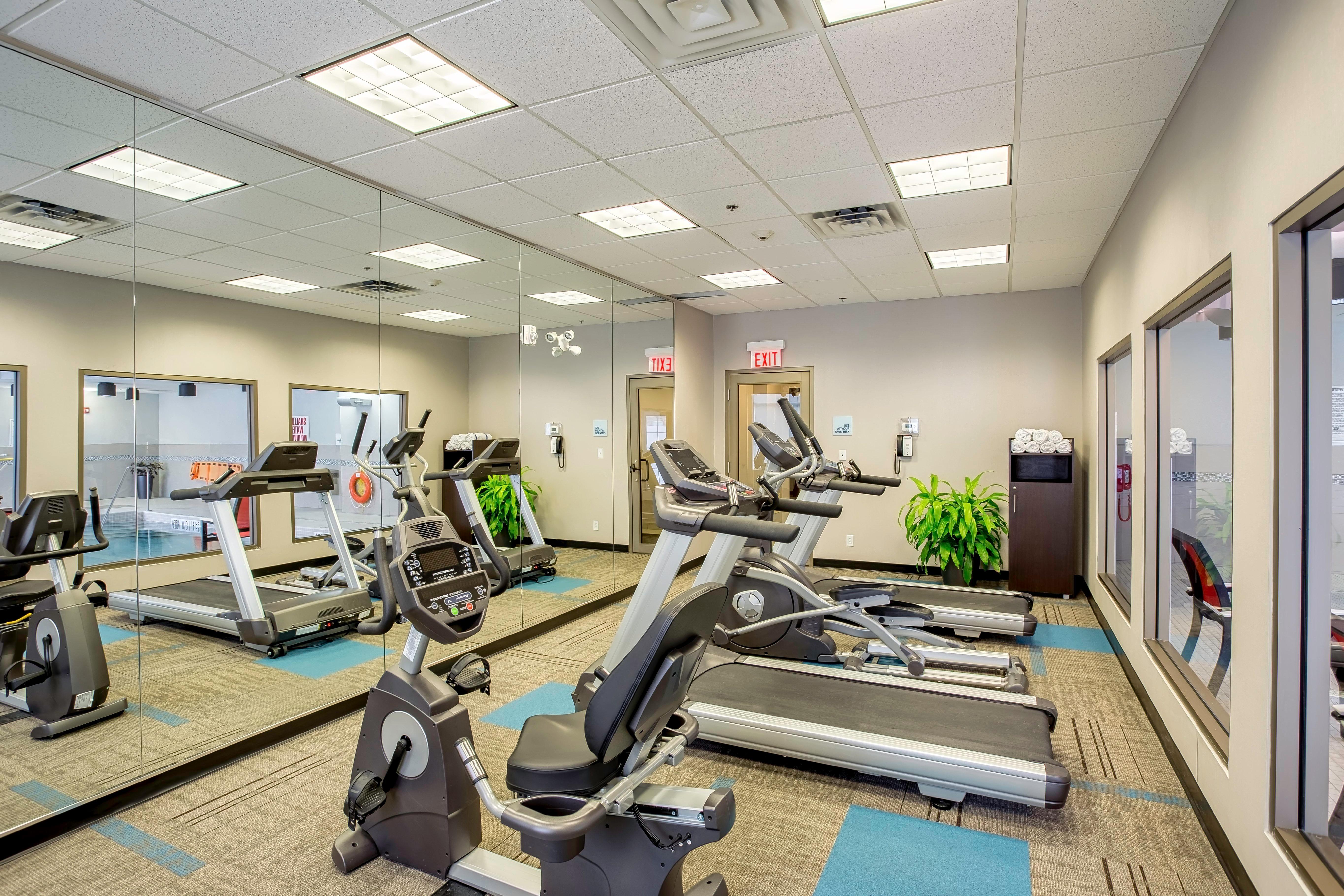 Holiday Inn Express & Suites Ottawa East-Orleans By Ihg Екстериор снимка