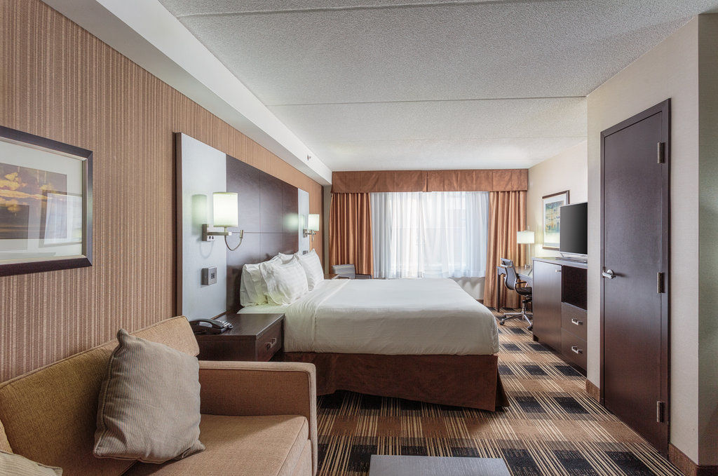 Holiday Inn Express & Suites Ottawa East-Orleans By Ihg Екстериор снимка